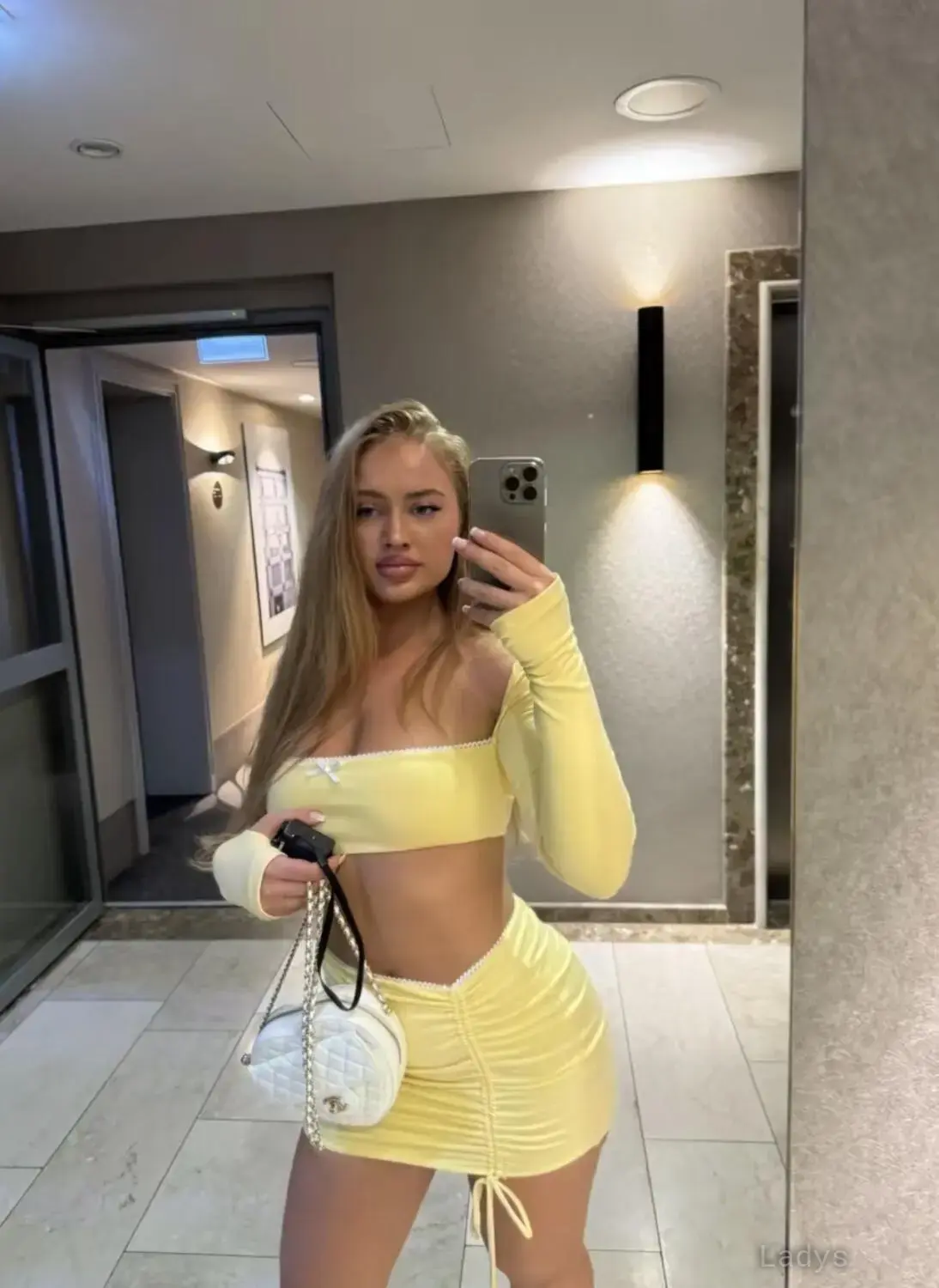 I’m Kirstie Clintic I have a tight pu**y, 29 years european escort girl, height 165 sm, Weight 69 kg, skipthegames Tampa