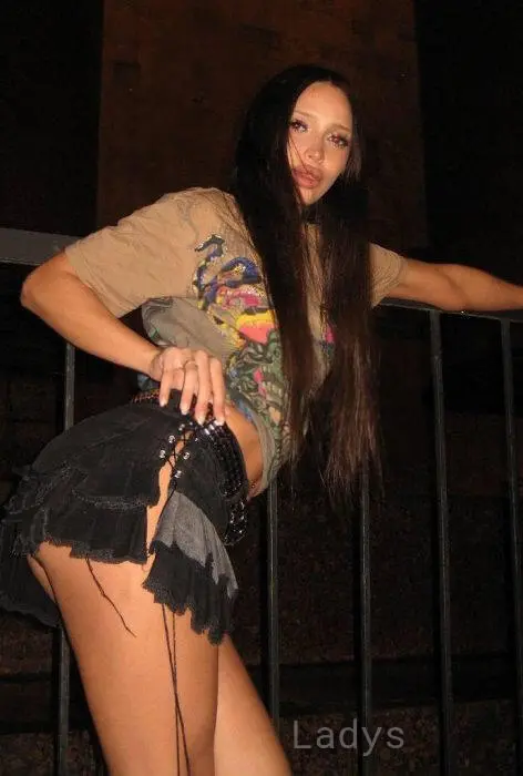 Nikki, 21 years beautiful nude Sofia escorts girl, height 171 sm, Weight 50 kg