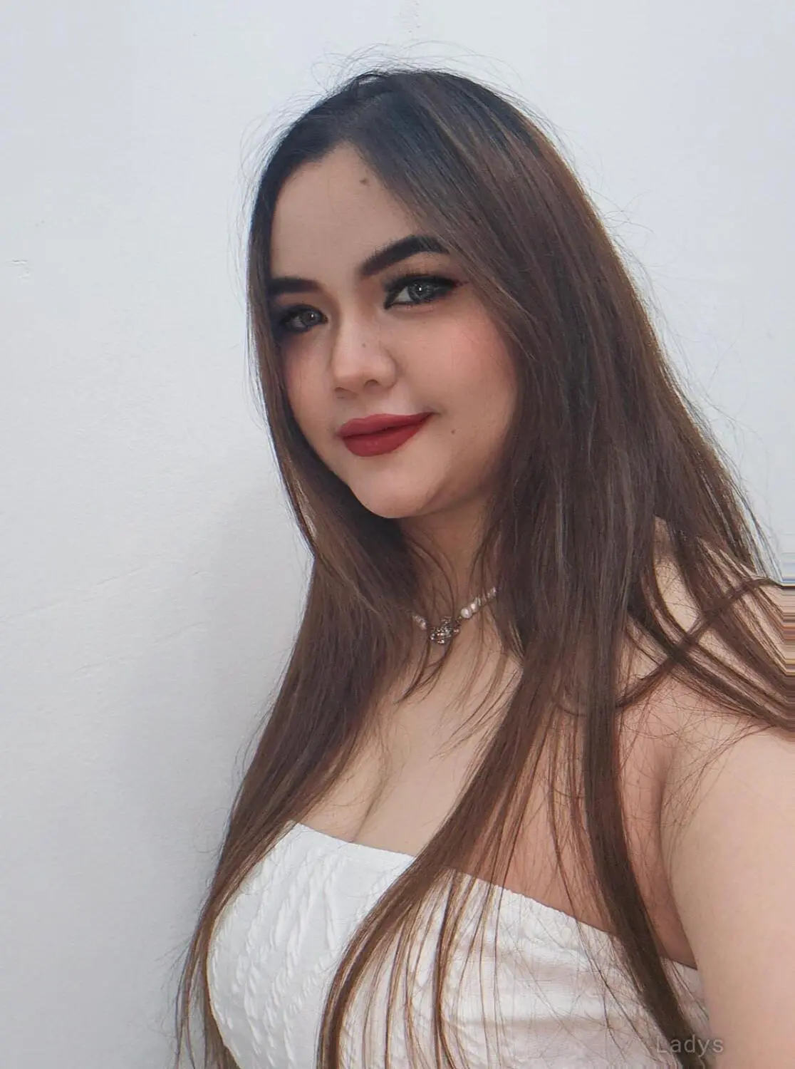 Valery, 28 years asian escorts girl, height 160 sm, Weight kg, Sohar eacort