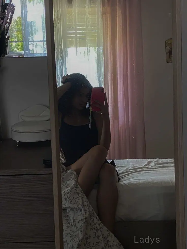 Hazel, 26 years old Sohar escort girl with big tits, height 163 sm, Weight  kg