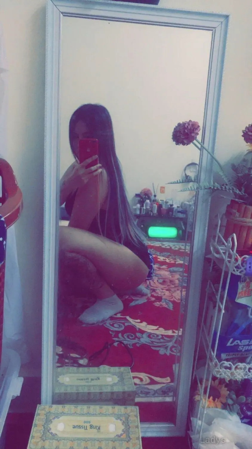 Jiya, years old Sohar escort girl with big tits, height 168 sm, Weight kg