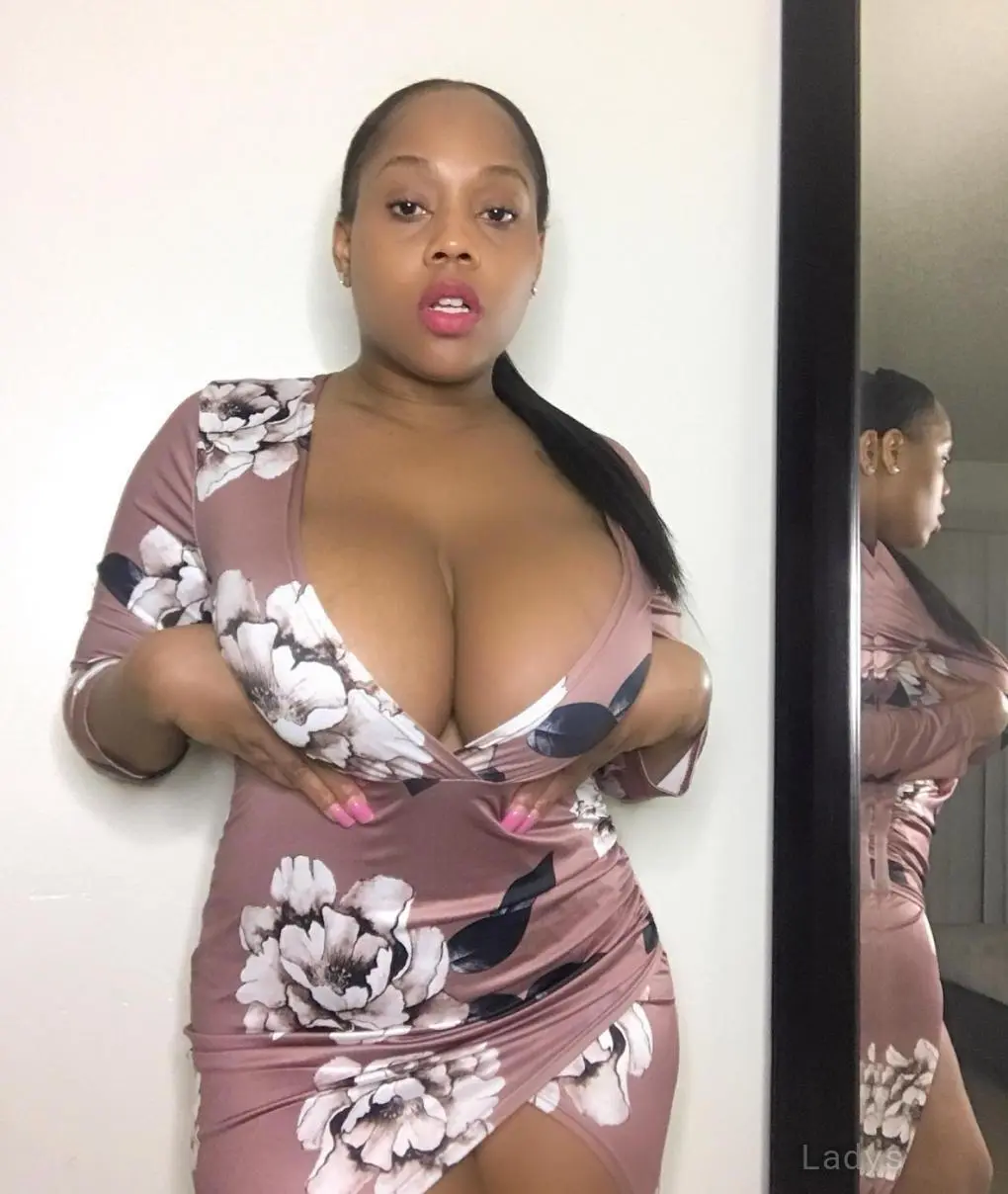 Nina, 23 years old Sohar escort girl with big tits, height  sm, Weight  kg