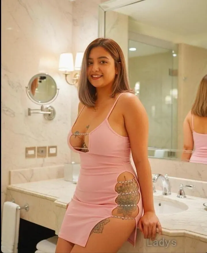 Elly, 21 years beautiful nude Solapur escorts girl, height 154 sm, Weight kg