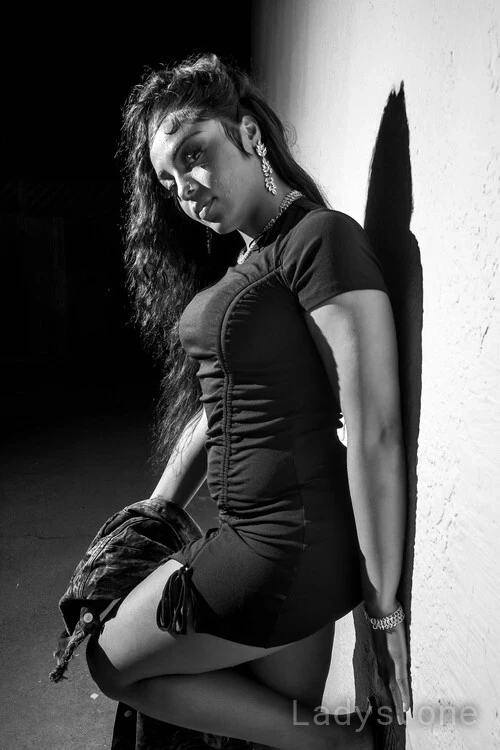 Lotus Meets Latte, 24 years beautiful nude South Bay escorts girl, height 171 sm, Weight 61 kg