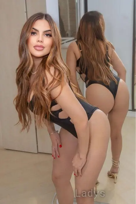 Mikaely, 22 years beautiful nude Split escorts girl, height 161 sm, Weight 62 kg