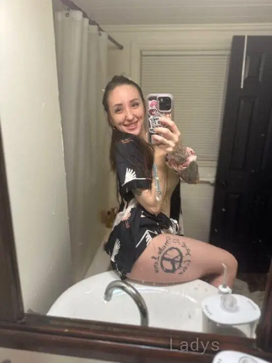 Rose, 26 years sexy hot local Springfield excorts girl, height 122 sm, Weight 38 kg