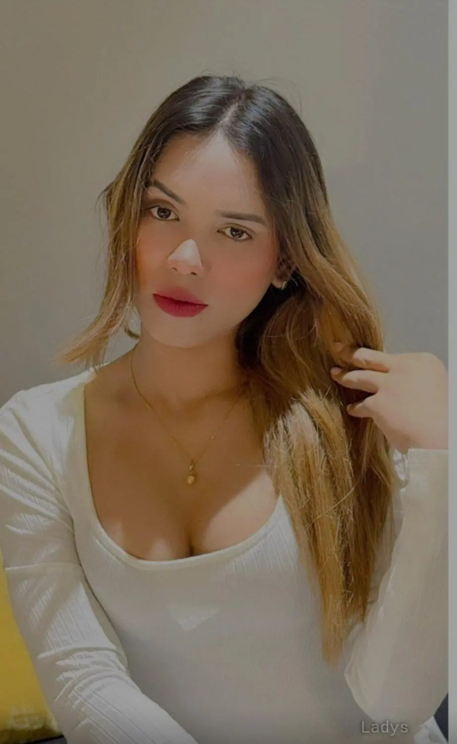 Annu, 23 years beautiful nude Srinagar escorts girl, height 153 sm, Weight kg