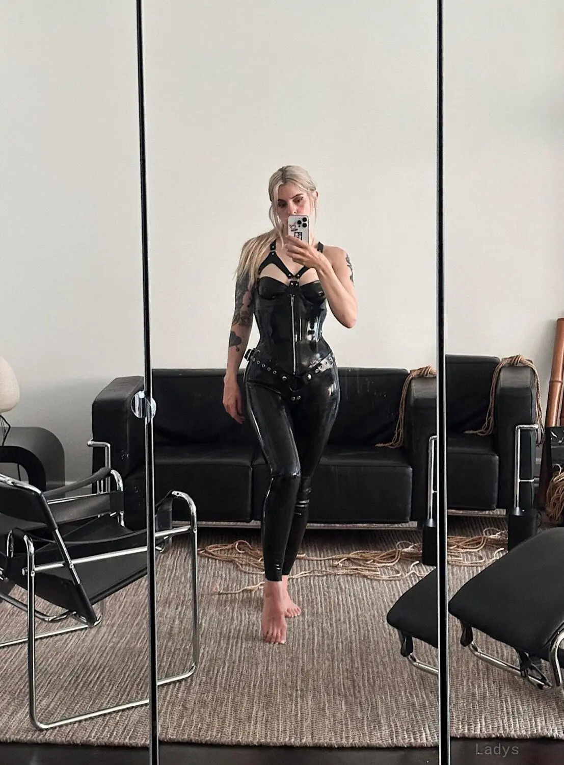 Annie, 30 years old Stockholm escort girl with big tits, height 172 sm, Weight  kg