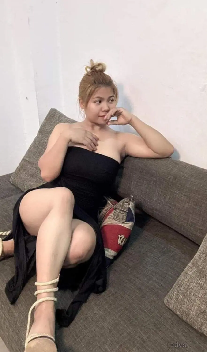 Jelila, 23 years beautiful nude Stockholm escorts girl, height 168 sm, Weight kg