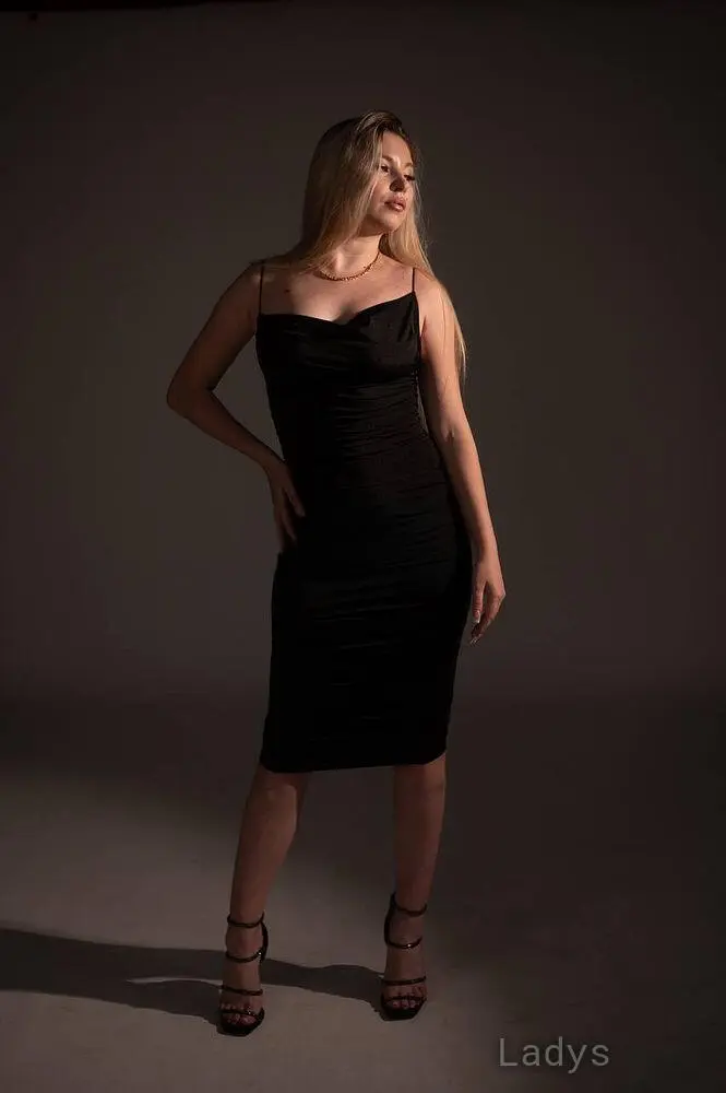 Leila, 26 years beautiful nude Stockholm escorts girl, height 168 sm, Weight 47 kg