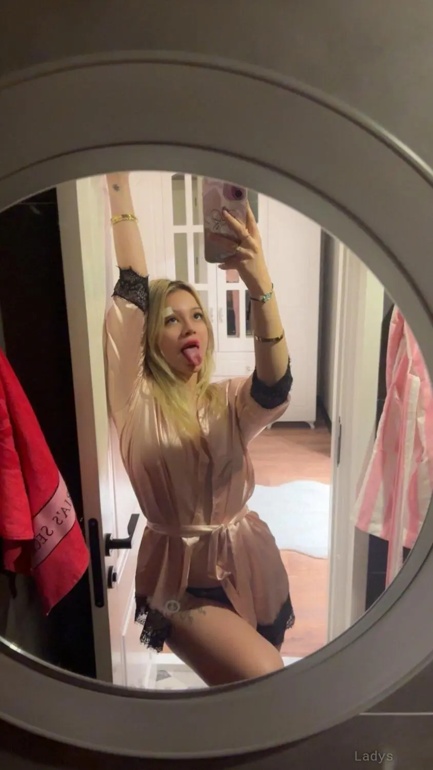 Andreana leane, 23 years sexy toples Strasbourg scorts girl, height 160 sm, Weight 45 kg
