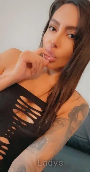 Bella Ranch, 43 years beautiful nude Stuttgart escorts girl, height 175 sm, Weight 43 kg