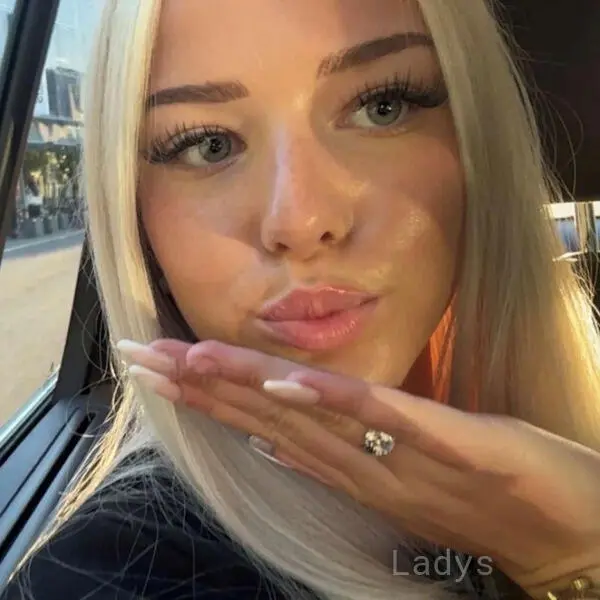 Lena, 20 years beautiful nude Stuttgart escorts girl, height 168 sm, Weight 57 kg