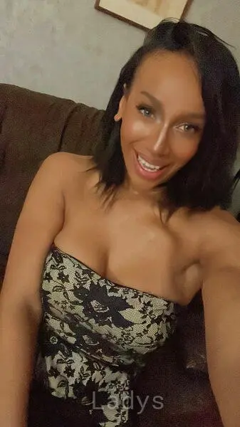 Patricia Party, 27 years beautiful nude Stuttgart escorts girl, height 166 sm, Weight 58 kg