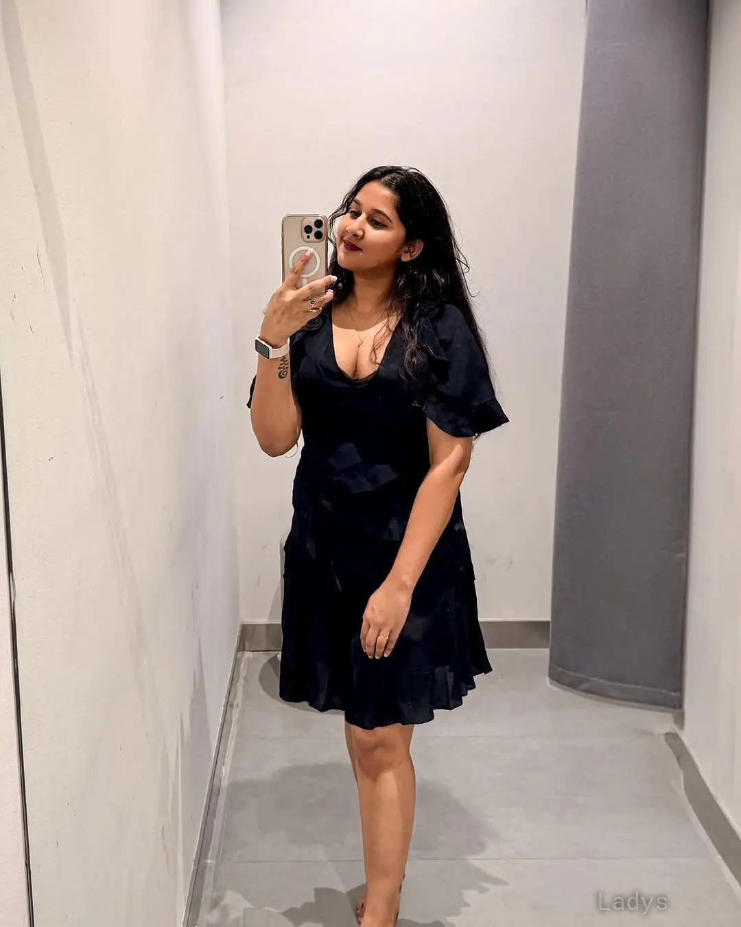 Aarushi, years old Surat escort girl with big tits, height sm, Weight kg