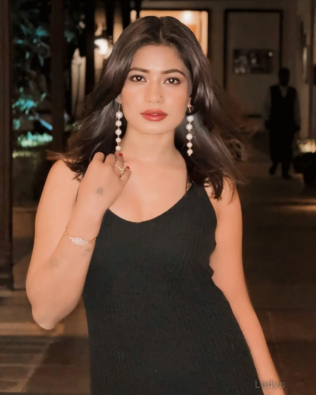 Amisha, 23 years beautiful nude Surat escorts girl, height 154 sm, Weight  kg