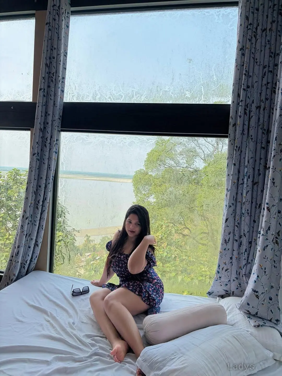 Divya, years beautiful nude Surat escorts girl, height sm, Weight kg