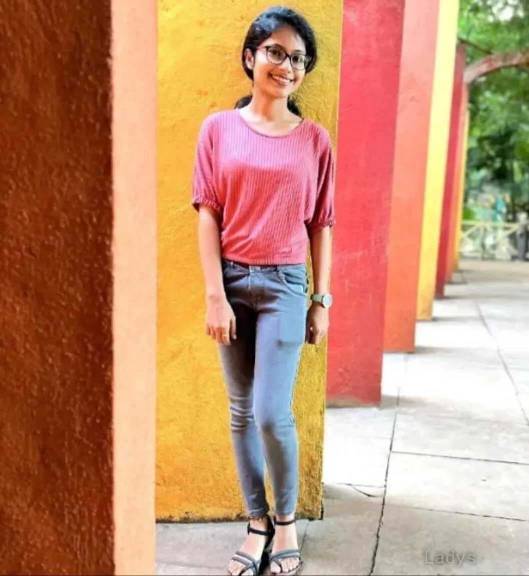 Radhika, 24 years beautiful nude Surat escorts girl, height 170 sm, Weight kg