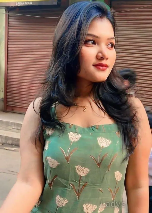 Sunita,  years beautiful nude Surat escorts girl, height  sm, Weight  kg