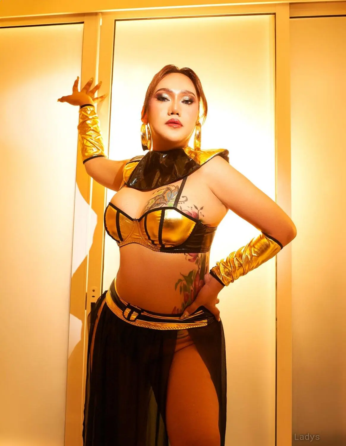 Michelle, 25 years asian escorts girl, height 170 sm, Weight  kg, Sydney eacort