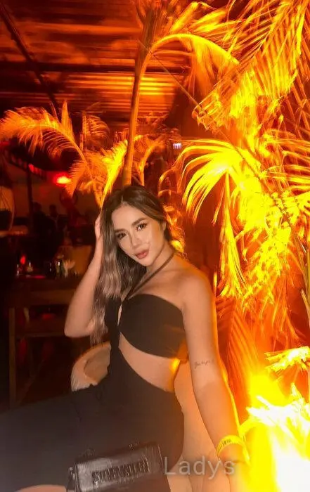 Diana, 22 years beautiful nude Sydney escorts girl, height 170 sm, Weight 56 kg