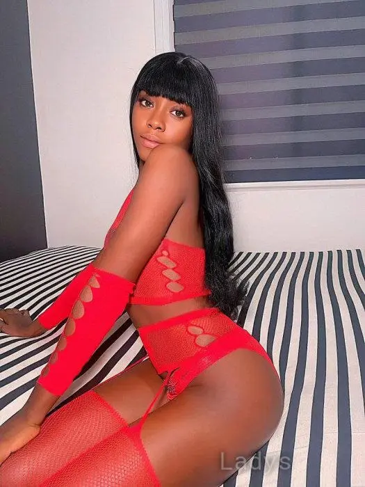 Tilan, 22 years beautiful nude Sydney escorts girl, height 172 sm, Weight 54 kg
