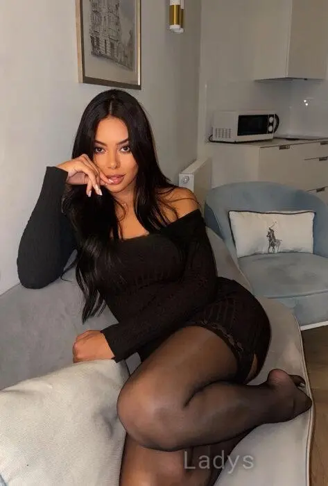 Gabriela Angel, 27 years beautiful nude Szczecin escorts girl, height 177 sm, Weight 72 kg