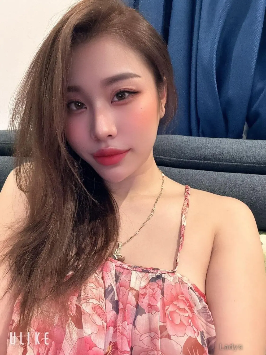 Hana, 22 years old Taif escort girl with big tits, height 170 sm, Weight  kg