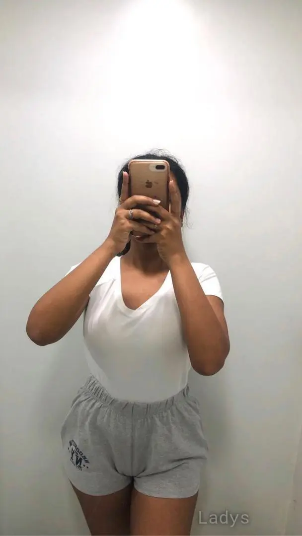 Sammy, 22 years beautiful nude Taif escorts girl, height 176 sm, Weight kg
