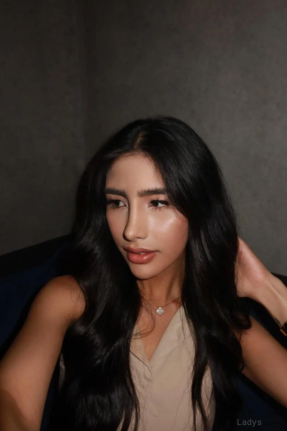 Emily, 22 years old Taipei escort girl with big tits, height 175 sm, Weight kg