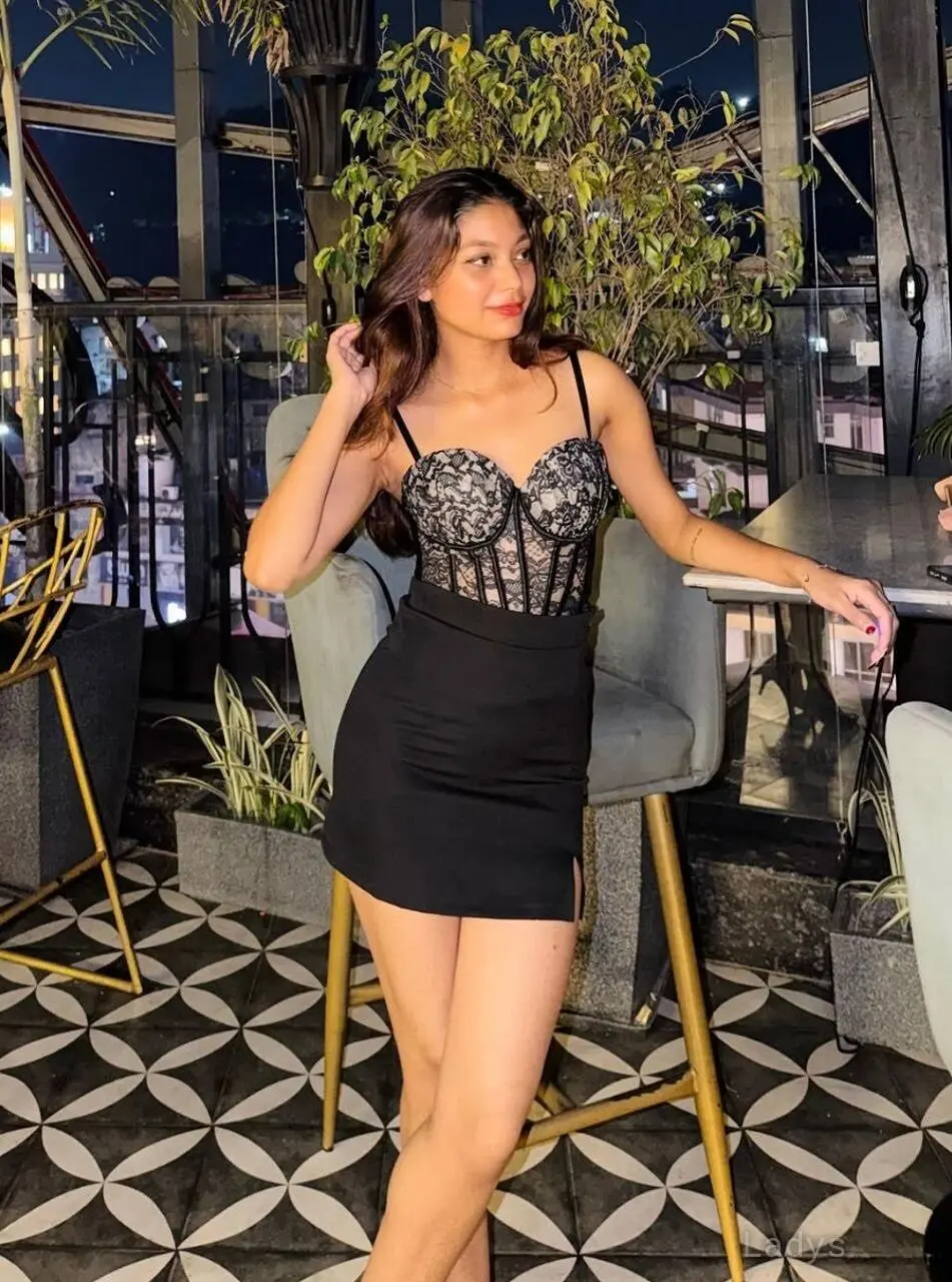 Maria, 24 years old Taipei escort girl with big tits, height 172 sm, Weight kg