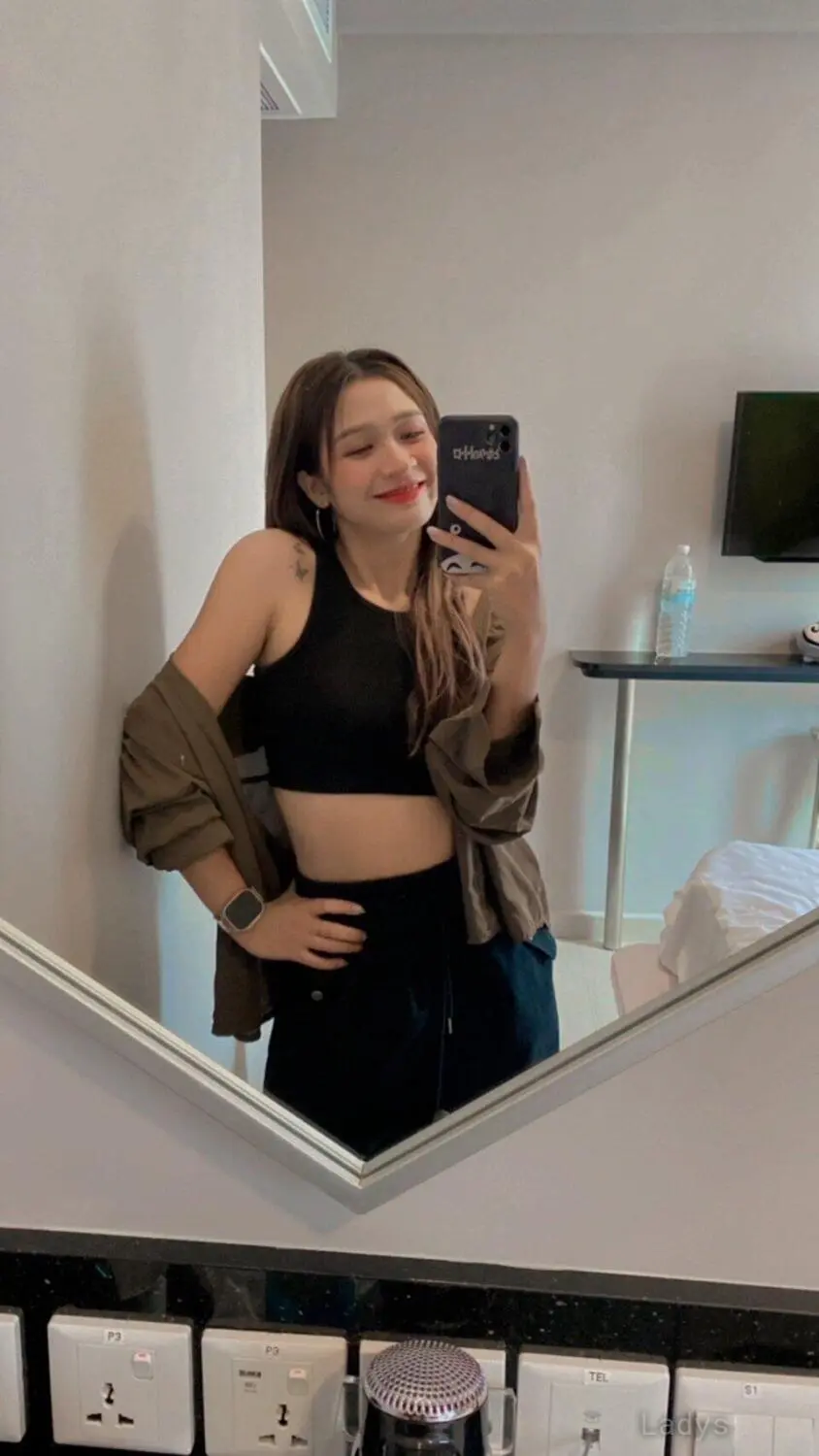 Noon, 24 years old Taipei escort girl with big tits, height 163 sm, Weight  kg