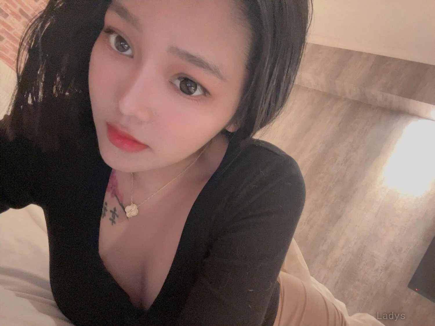 Yoona,  years old Taipei escort girl with big tits, height  sm, Weight  kg