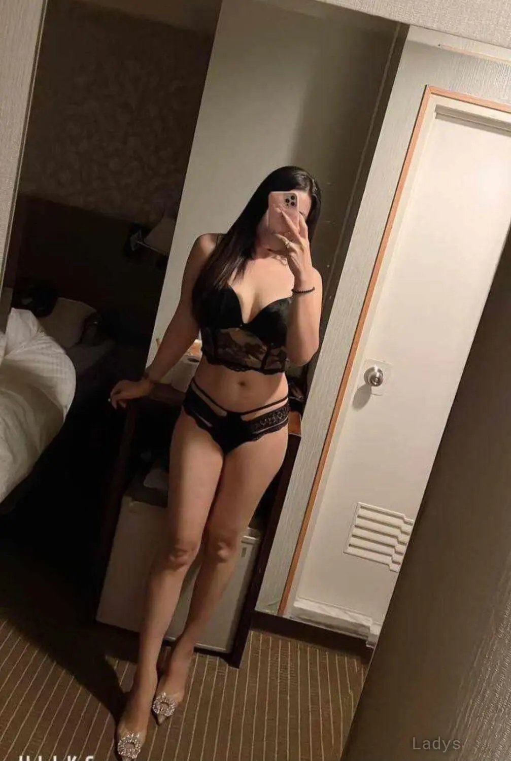 Rossy, 24 years beautiful nude Taipei escorts girl, height 162 sm, Weight kg