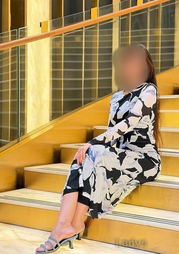 Suman,  years beautiful nude Taipei escorts girl, height  sm, Weight  kg