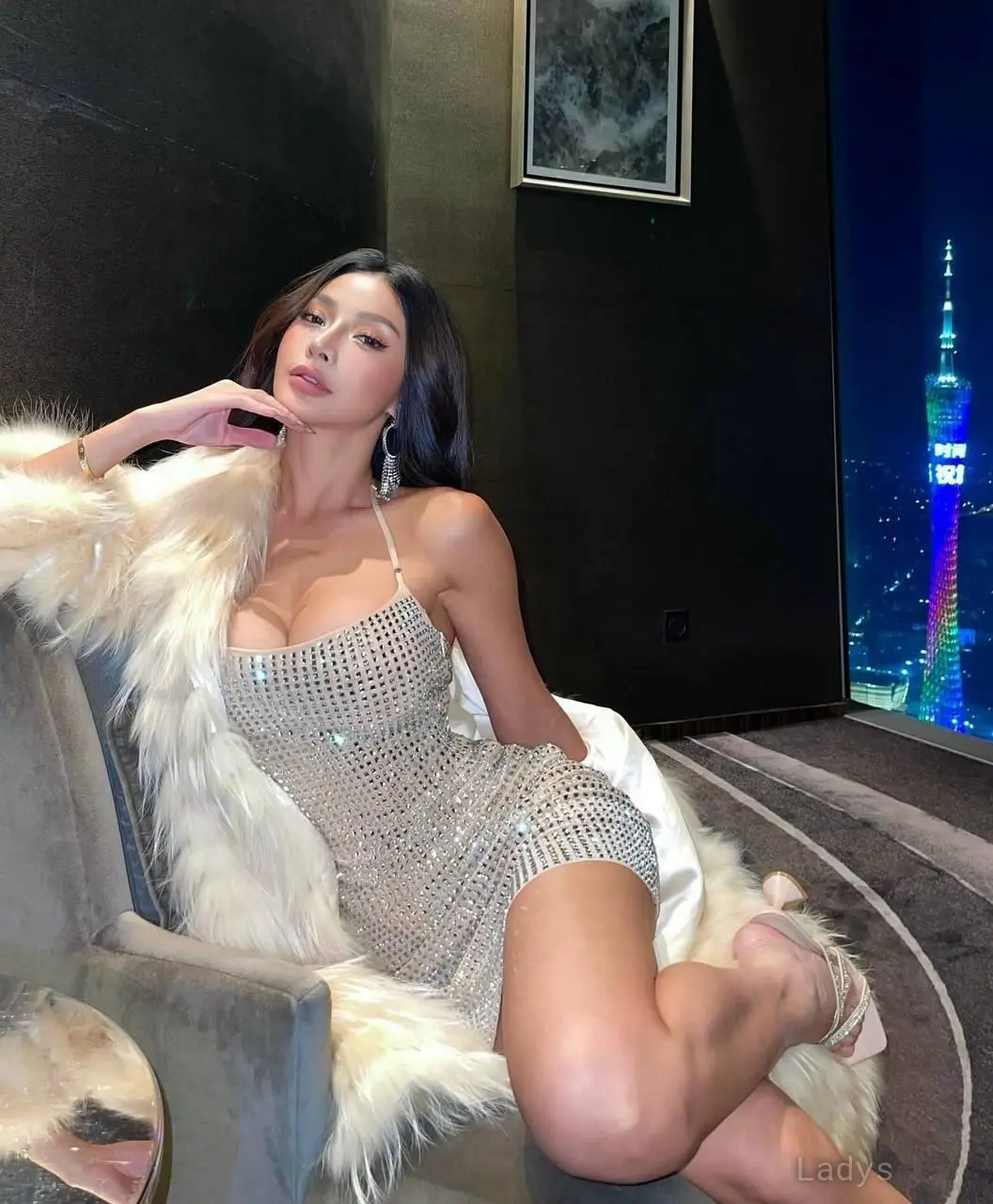Lee Su Min, 24 years sexy hot local Taipei excorts girl, height 167 sm, Weight 50 kg