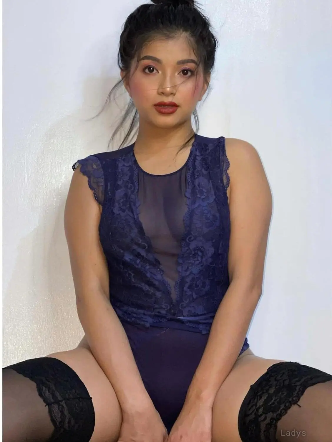 Mia, 23 years sexy hot local Taipei excorts girl, height 149 sm, Weight  kg