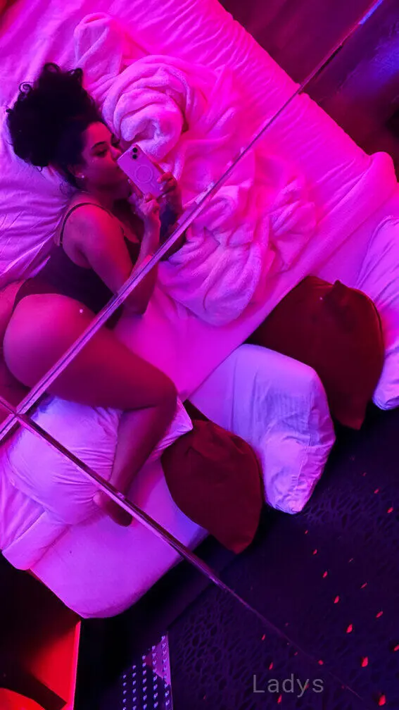 Jazmine, 21 years beautiful nude Tampa escorts girl, height 161 sm, Weight 68 kg