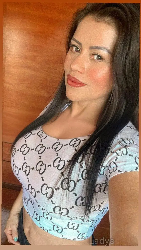 JULIANA, 28 years beautiful nude Tampa escorts girl, height 165 sm, Weight 52 kg