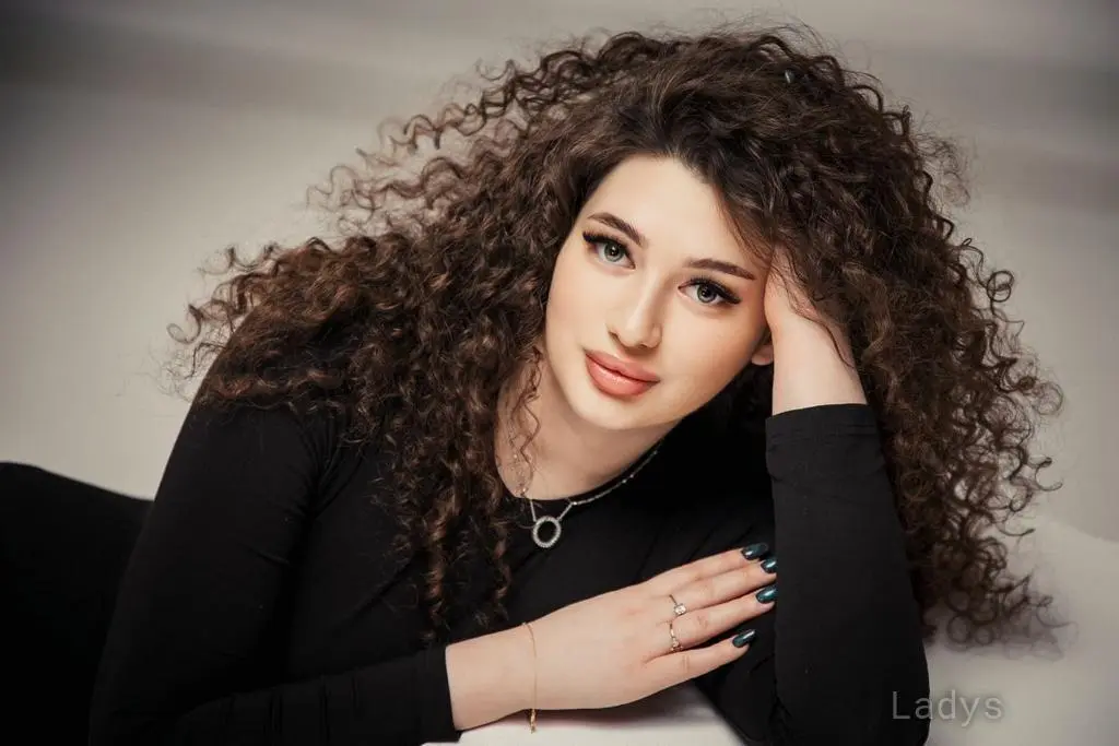Kristi, 25 years old Tashkent escort girl with big tits, height 179 sm, Weight kg