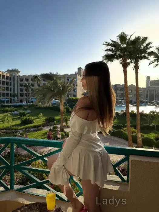 Julia, 23 years beautiful nude Tashkent escorts girl, height 171 sm, Weight 58 kg