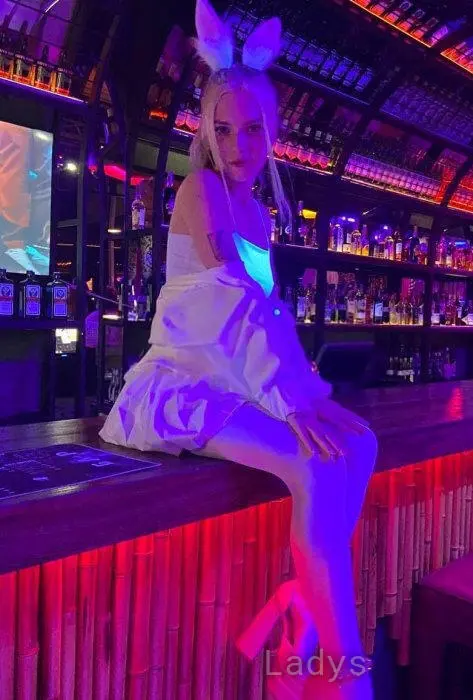 Elenia, 22 years beautiful nude Tbilisi escorts girl, height 168 sm, Weight 50 kg