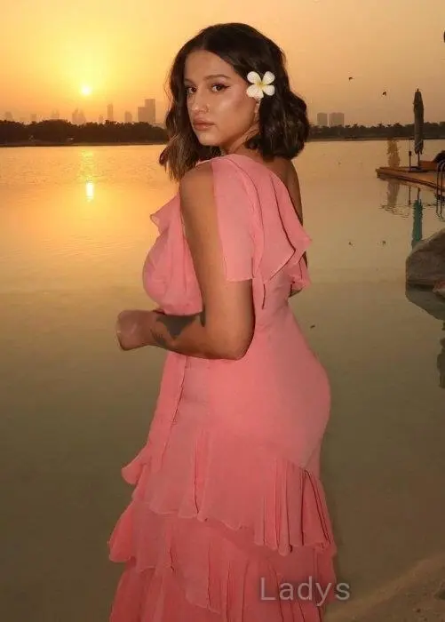 Katrin, 23 years beautiful nude Tbilisi escorts girl, height 178 sm, Weight 80 kg