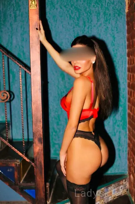 Moly, 29 years beautiful nude Tbilisi escorts girl, height 173 sm, Weight 59 kg