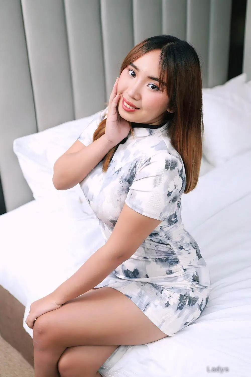 Neha, 22 years beautiful nude Tbilisi escorts girl, height 160 sm, Weight  kg