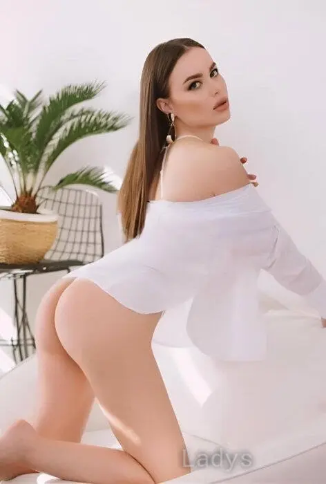 Sonya, 25 years beautiful nude Tbilisi escorts girl, height 167 sm, Weight 55 kg