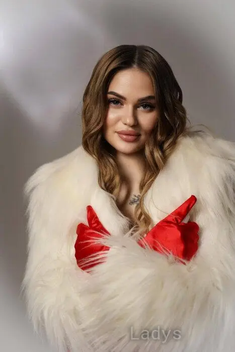Viola, 23 years beautiful nude Tbilisi escorts girl, height 172 sm, Weight 55 kg
