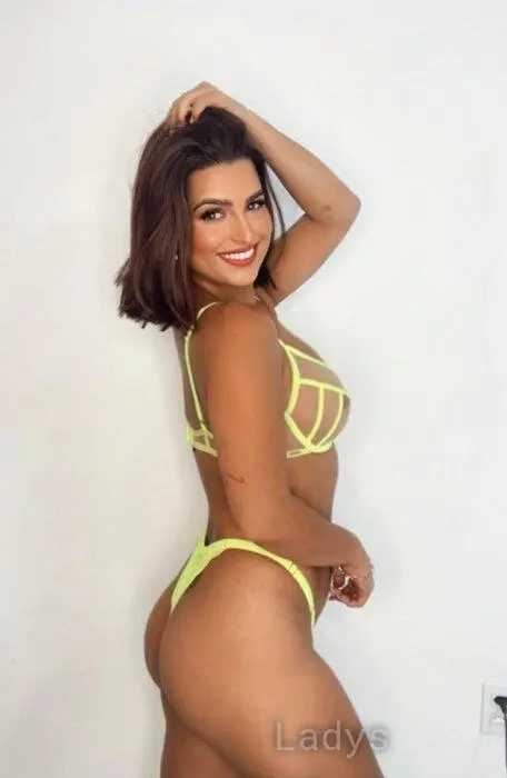 Malu, 30 years beautiful nude Tenerife escorts girl, height 165 sm, Weight 60 kg
