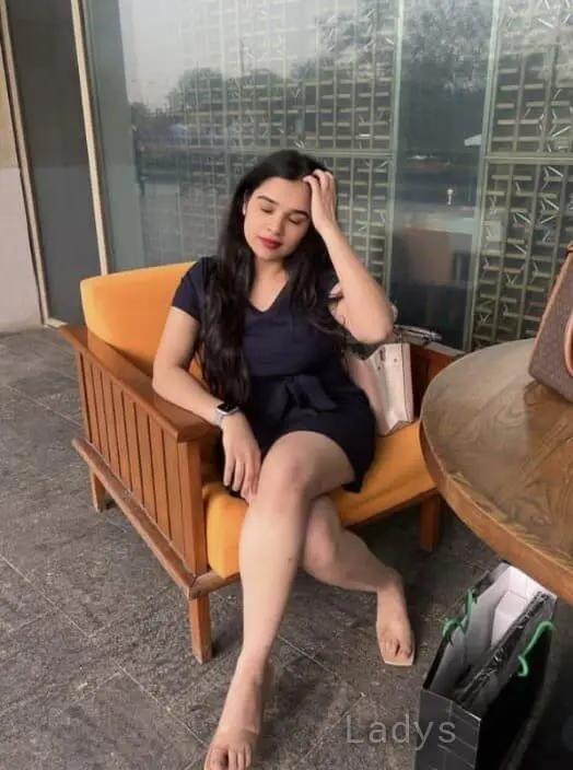 ꧁☆♧🦋 Soniay ༻♧☆꧂, 21 years old Thane escort girl with big tits, height sm, Weight kg