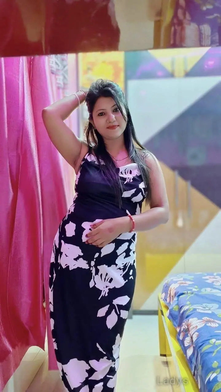 Anushka, 21 years old Thane escort girl with big tits, height 170 sm, Weight kg